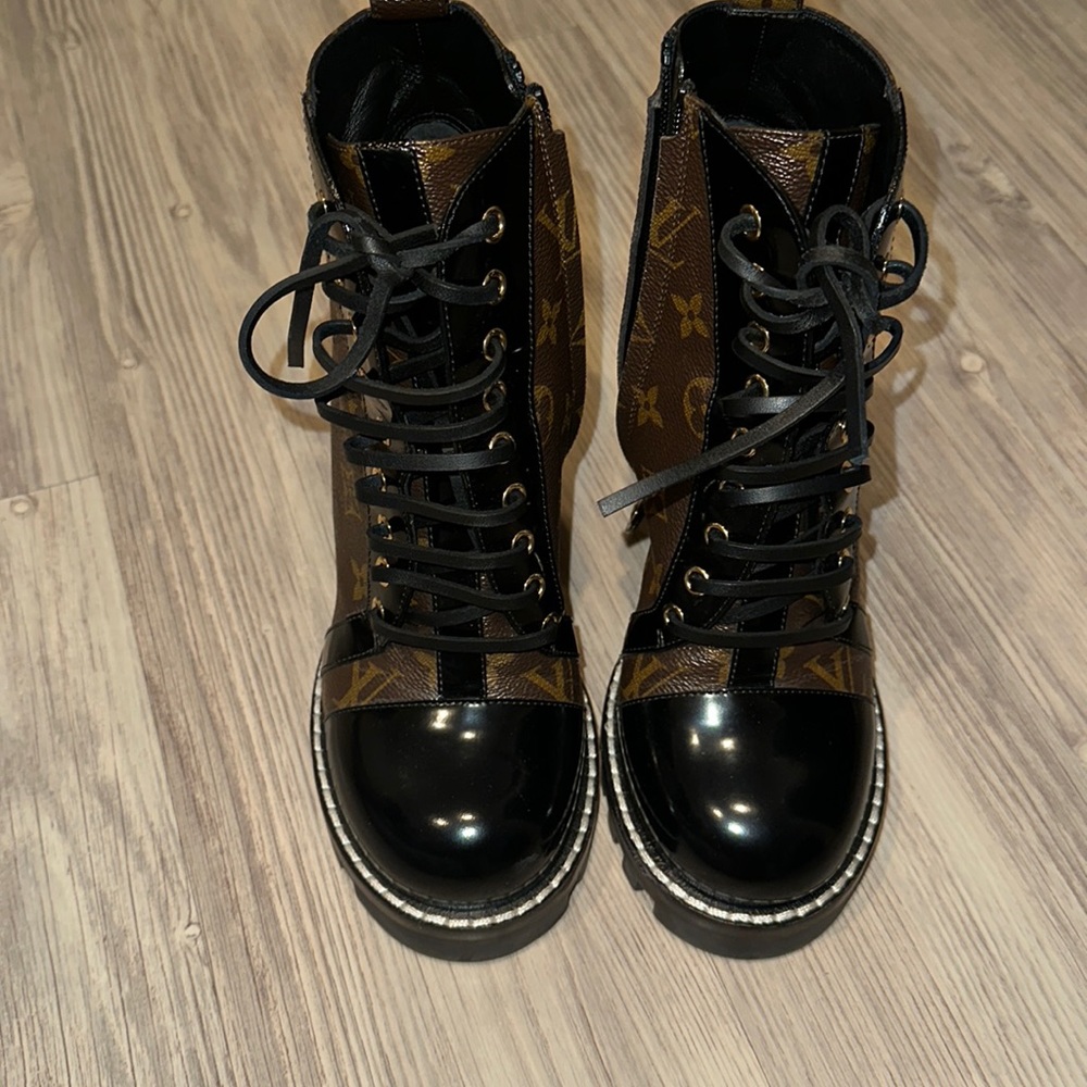 Louis Vuitton STAR TRAIL ANKLE BOOT 38 1/2
